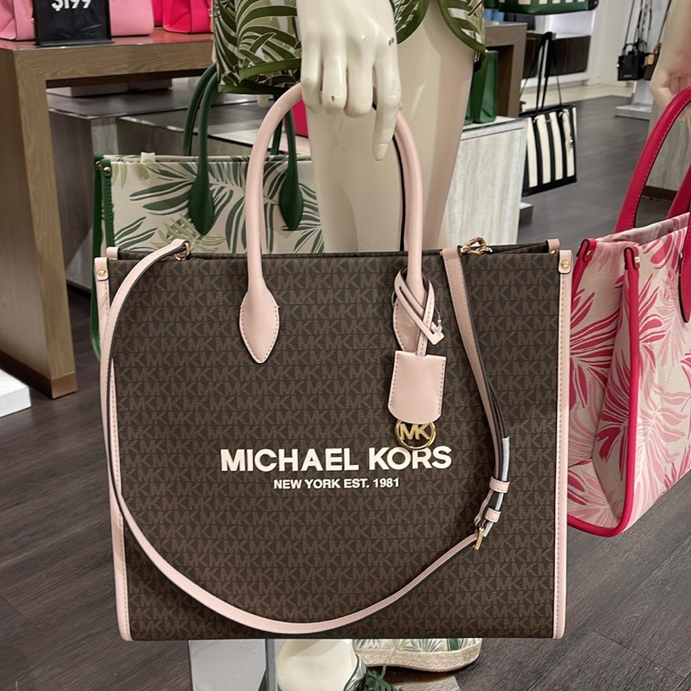 MICHAEL KORS Mirella Large Logo Tote Bag Powder Blush Signature 
NWT